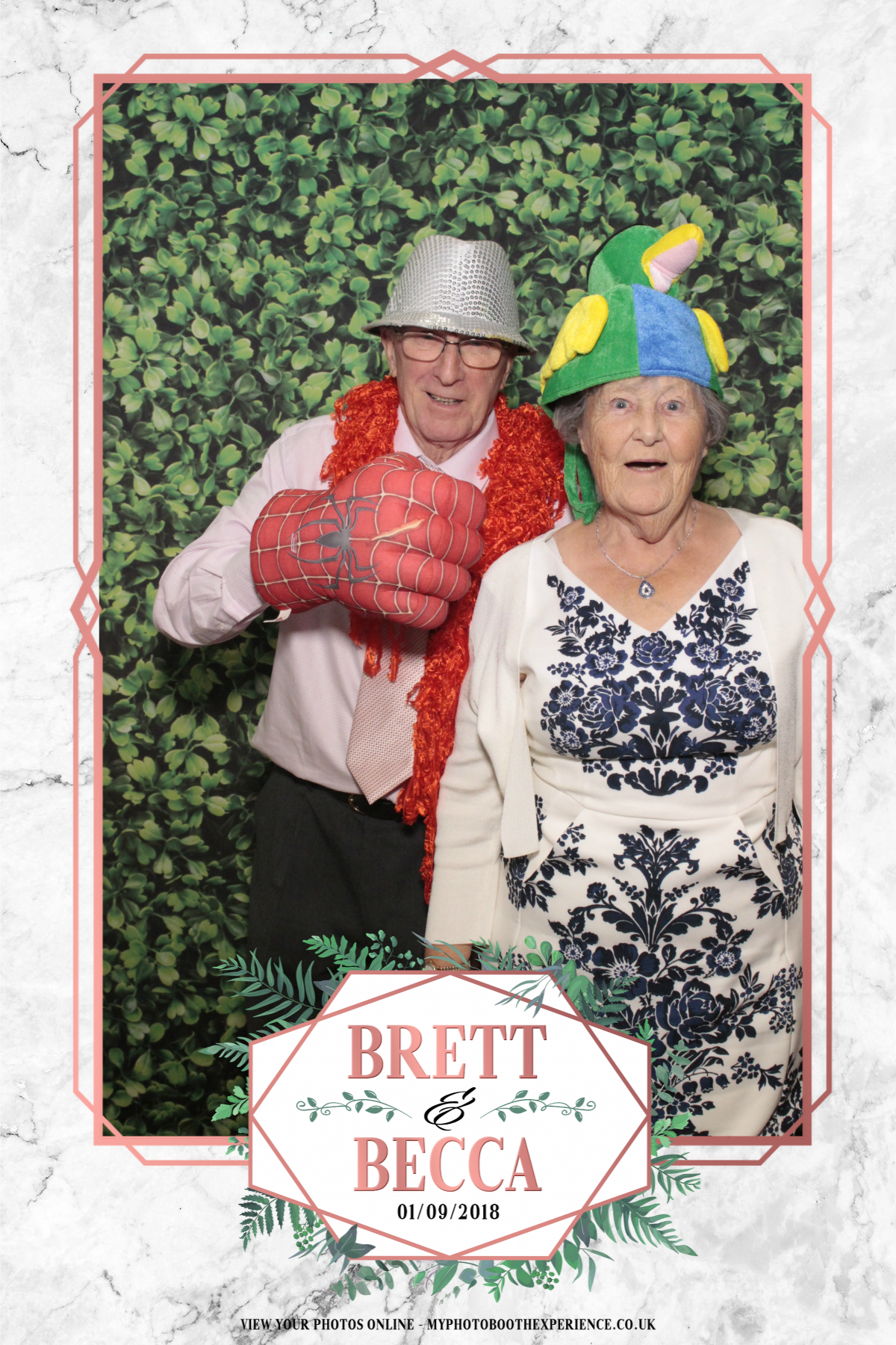 Brett & Becca's Wedding | View more photos from the event at gallery.myphotoboothexperience.co.uk/u/MyPhotoBoothExperienceLtd/Brett-Beccas-Wedding